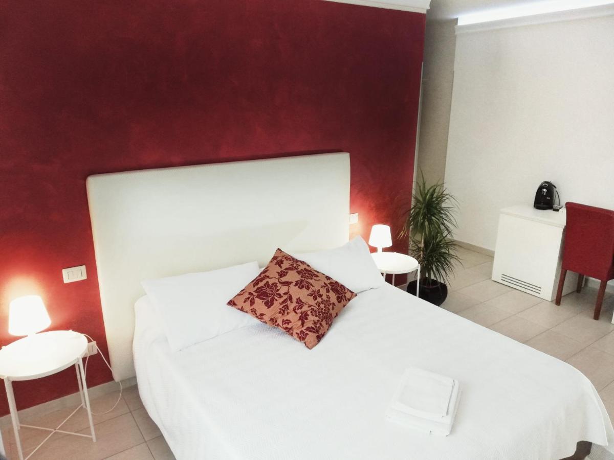 Locanda Divinis Cerea Ngoại thất bức ảnh