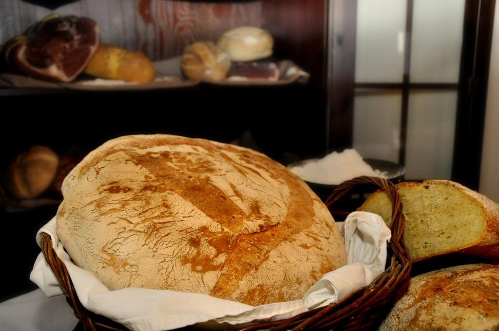 Locanda Divinis Cerea Ngoại thất bức ảnh