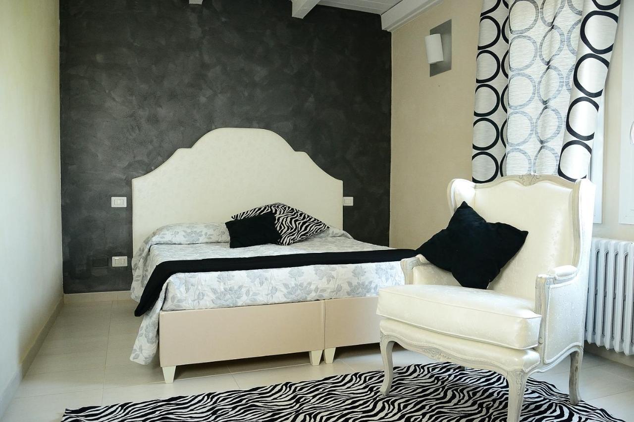 Locanda Divinis Cerea Ngoại thất bức ảnh